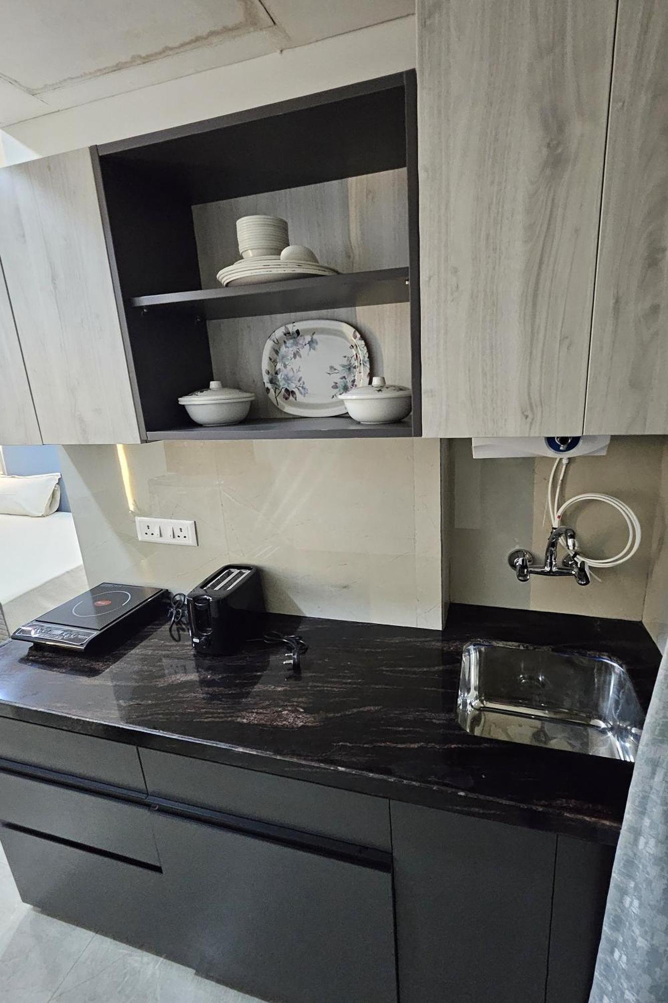 Urban Suites By Blusalzz, Jaipur - Rajasthan ภายนอก รูปภาพ
